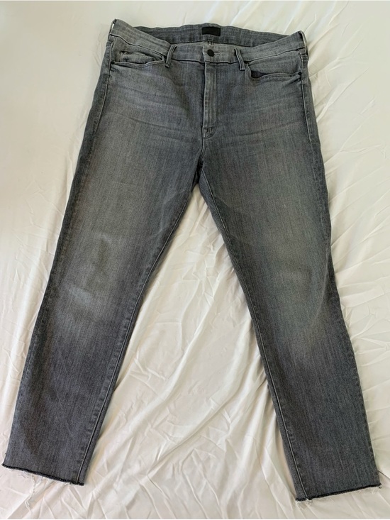MOTHER Denim - MOTHER The Looker Jeans in Grey-Black Distressed Denim